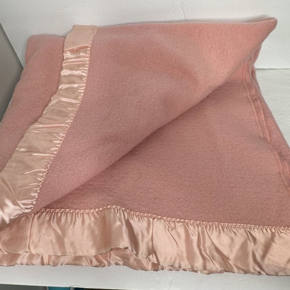 Vintage Faribo 100% Wool Blanket  65X83 Satin Trim Pink -Fluff Loomed Co…